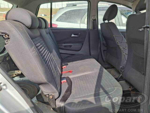 2005 VOLKSWAGEN FOX 