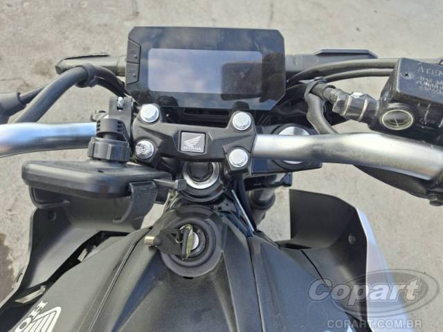 2026 HONDA CB 300F 
