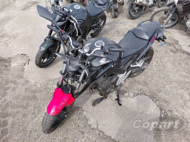 2023 HONDA CB 300F 