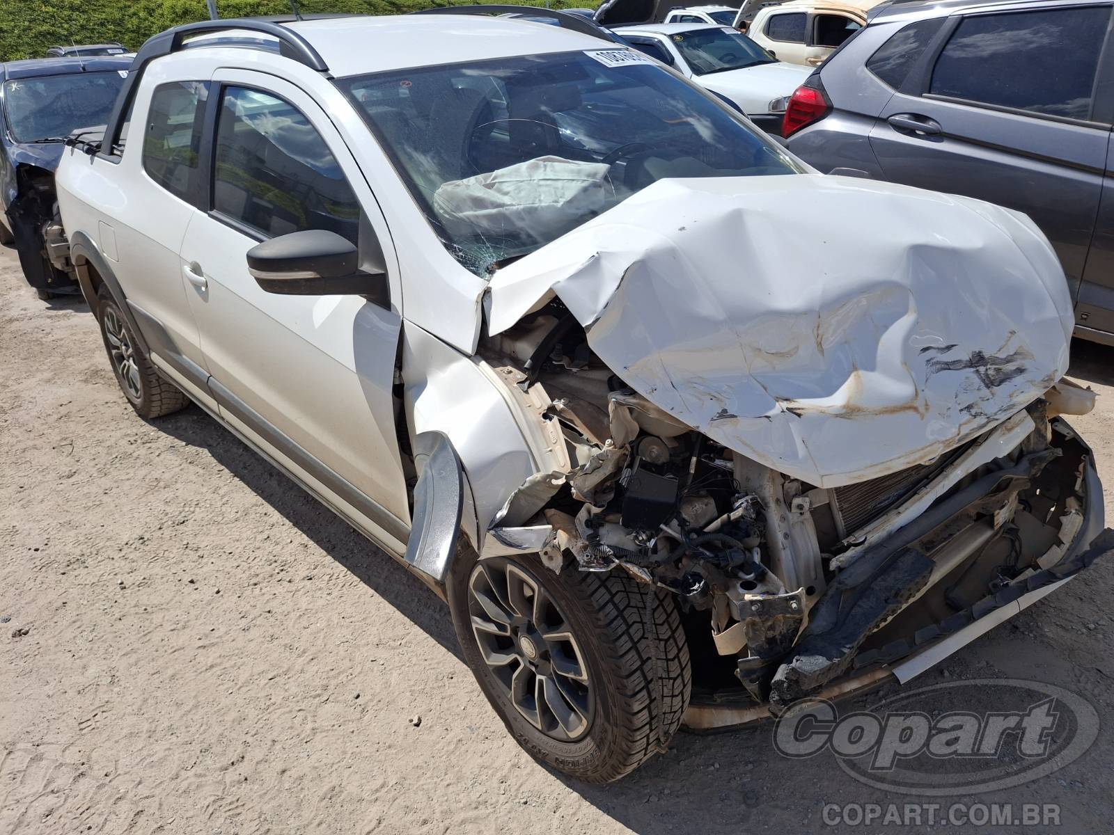 Veículo VW - VolksWagen Volkswagen VOLKSWAGEN Saveiro CD 2017 2017 em leilão