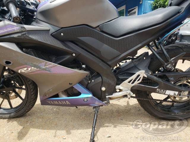 2025 YAMAHA YZF R15 