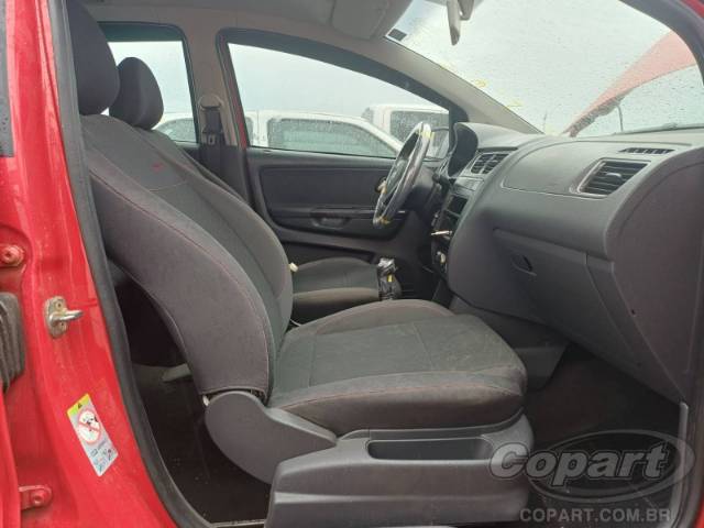 2013 VOLKSWAGEN FOX 