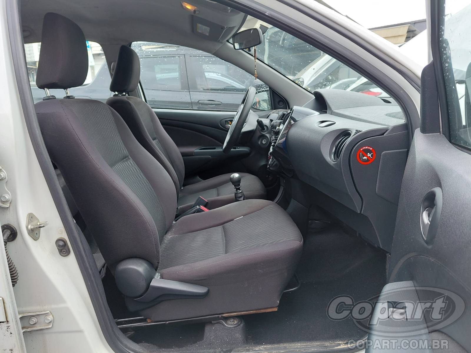 Foto 5: 2019 TOYOTA ETIOS