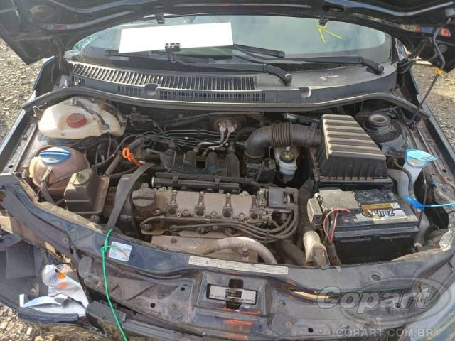2015 VOLKSWAGEN VOYAGE 