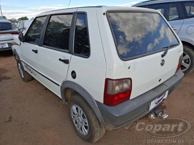 2013 FIAT UNO 