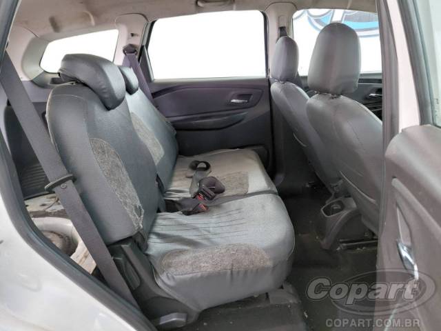 2016 CHEVROLET SPIN 