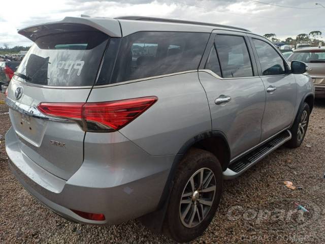 2016 TOYOTA HILUX SW4 