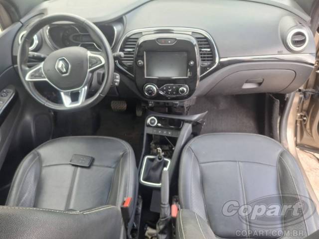 2022 RENAULT CAPTUR 