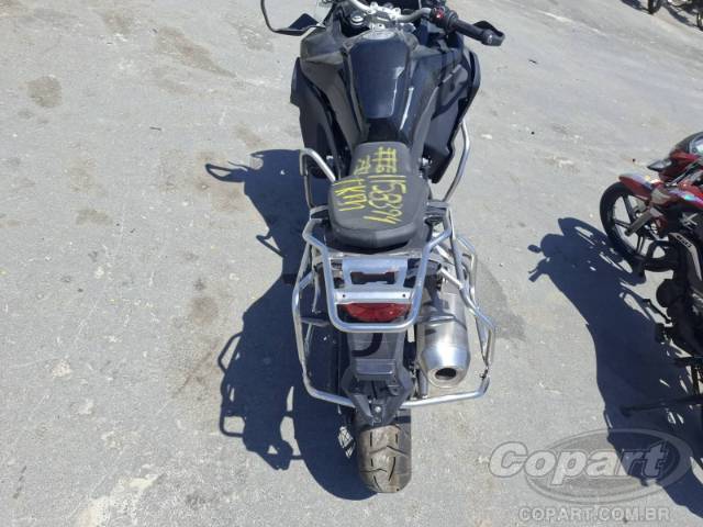 2026 BMW F 900 