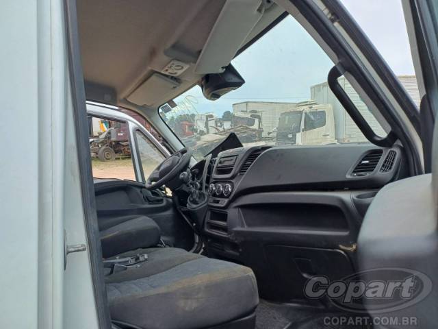 2023 IVECO DAILY 