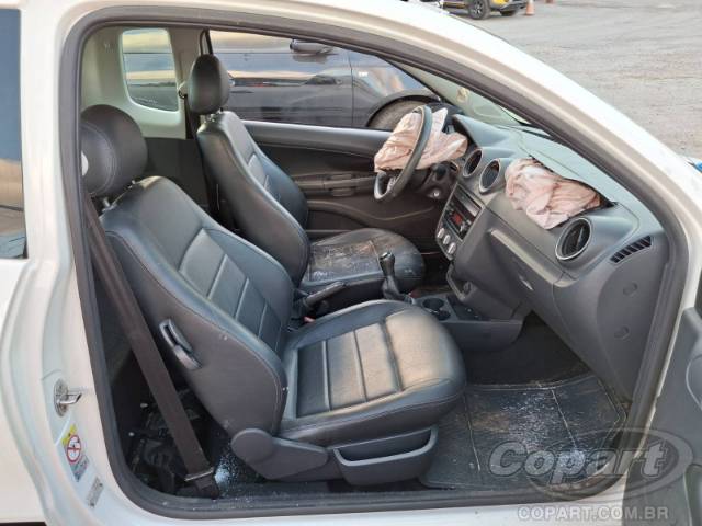 2014 VOLKSWAGEN SAVEIRO CE 