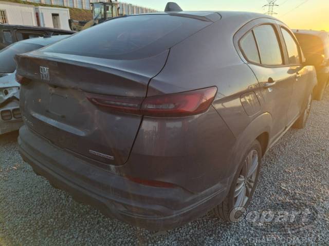 2024 FIAT FASTBACK 