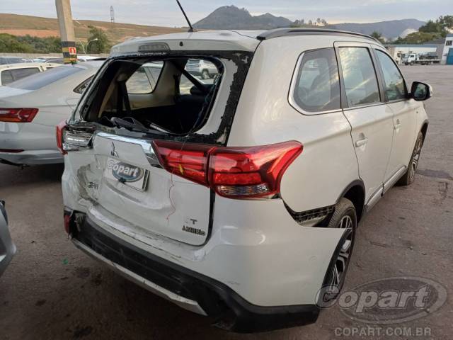 2016 MITSUBISHI OUTLANDER 