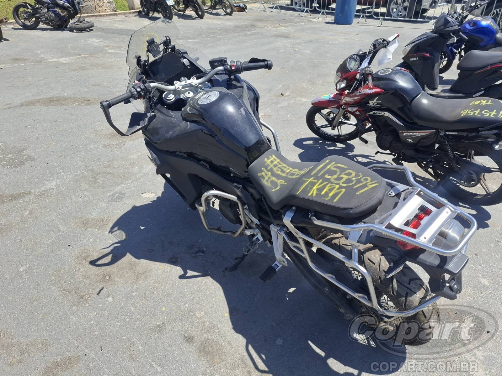 Foto 3: 2026 BMW F 900