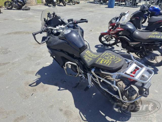2026 BMW F 900 