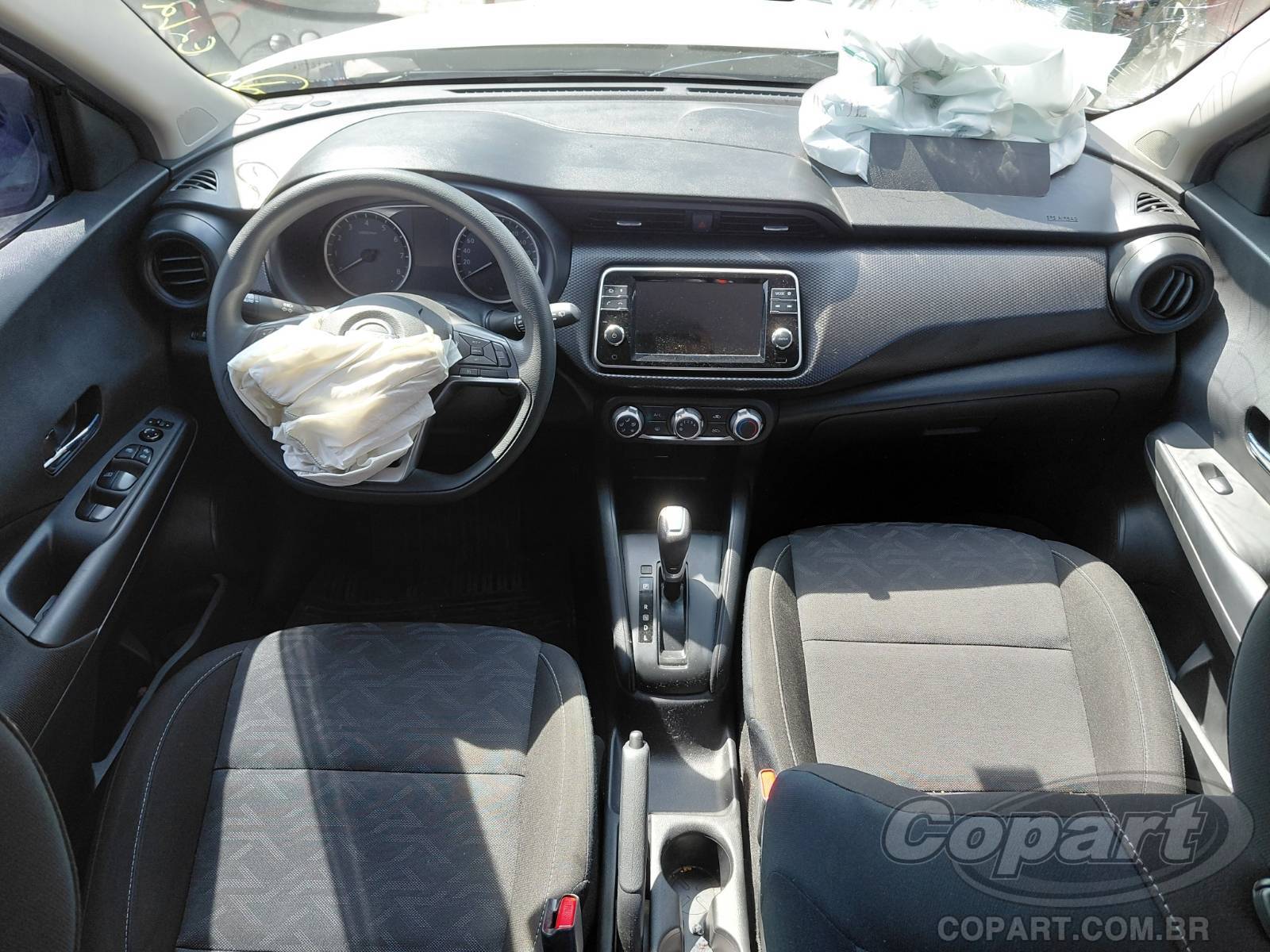 Foto 9 de 10: 2024 NISSAN KICKS
