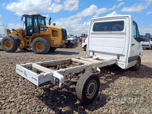 2025 MERCEDES BENZ SPRINTER TRUCK 