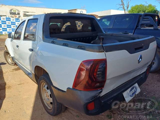 2020 RENAULT DUSTER OROCH 