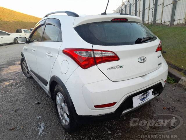 2015 HYUNDAI HB20 