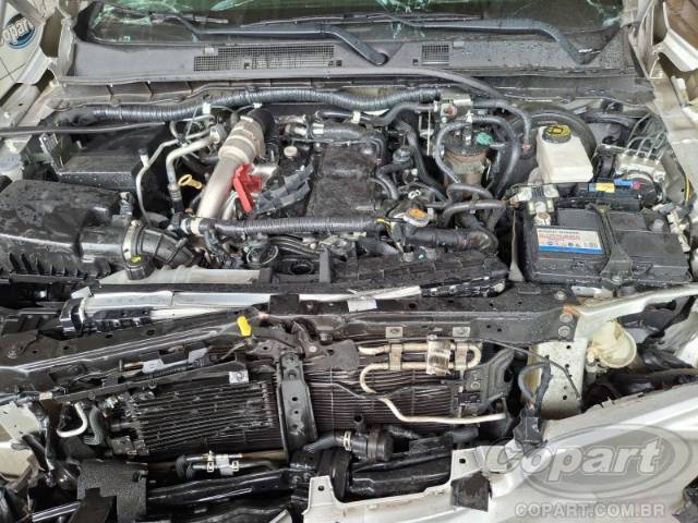 2025 NISSAN FRONTIER CD 
