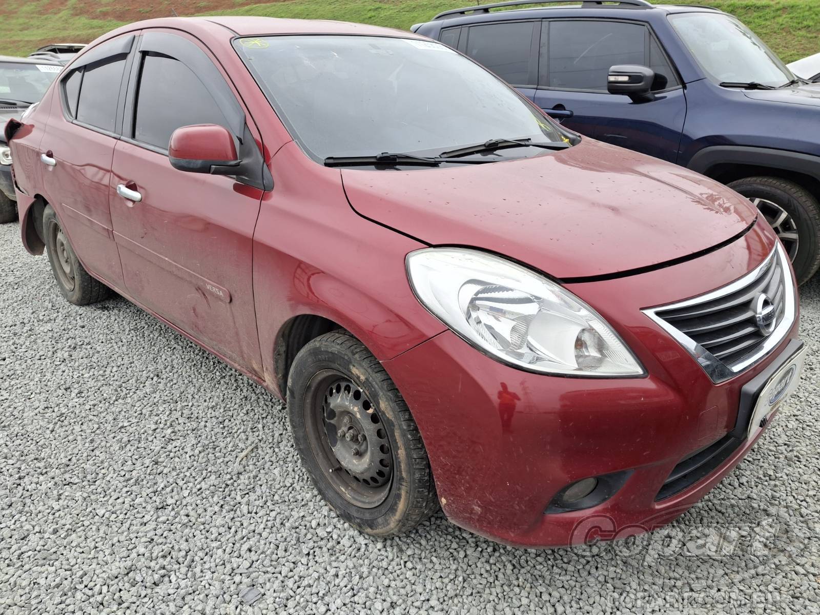 NISSAN Versa 1.6 16V 2013