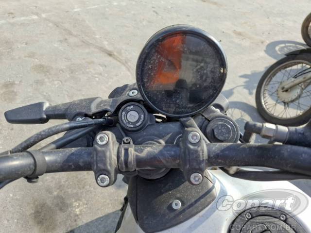 2026 ROYAL ENFIELD Guerrilla 