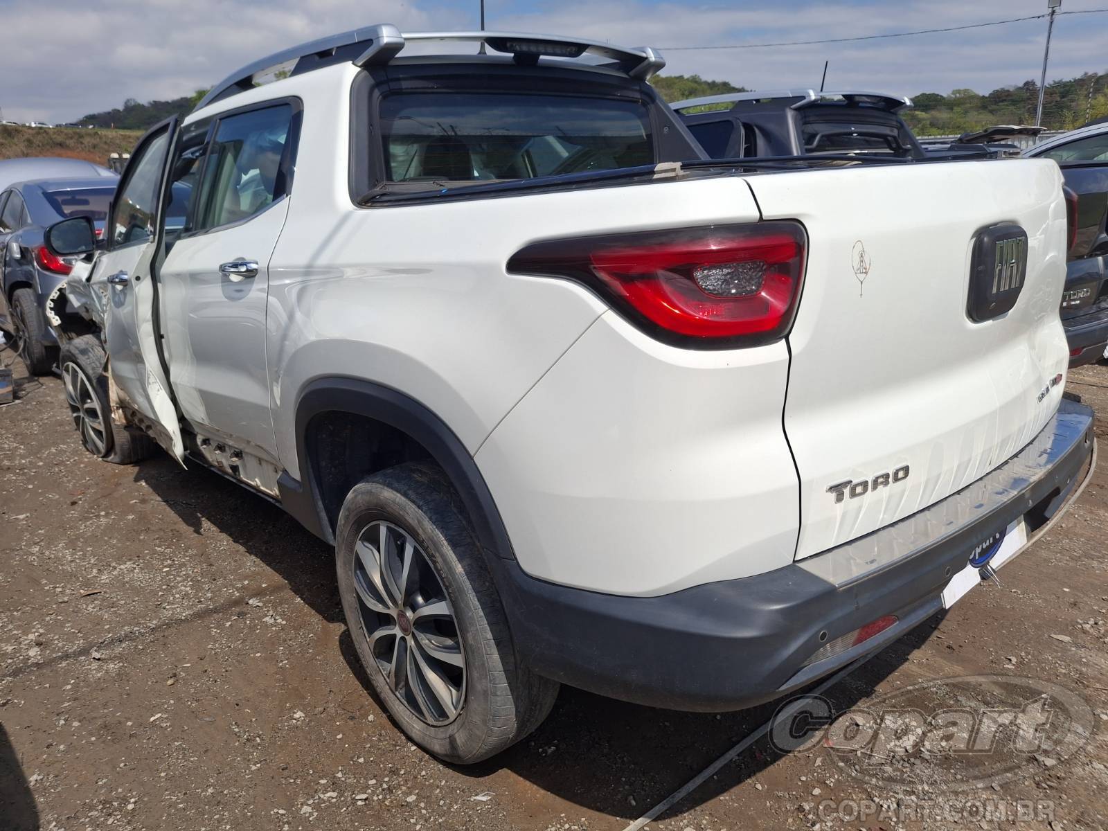 Foto 3: 2020 FIAT TORO