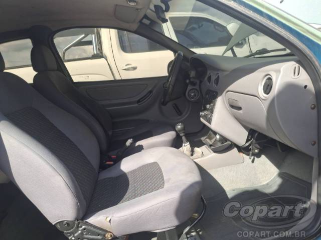 2001 CHEVROLET CELTA 