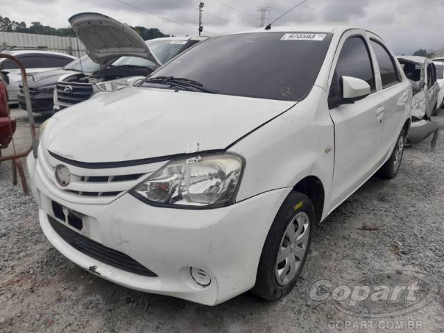 2015 TOYOTA ETIOS SEDA 