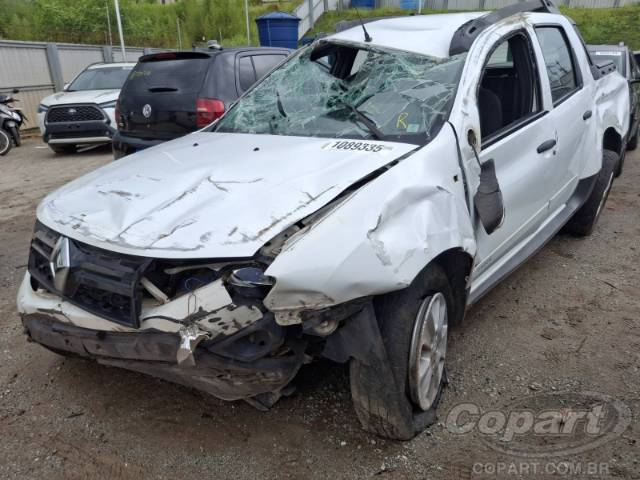2017 RENAULT DUSTER OROCH 