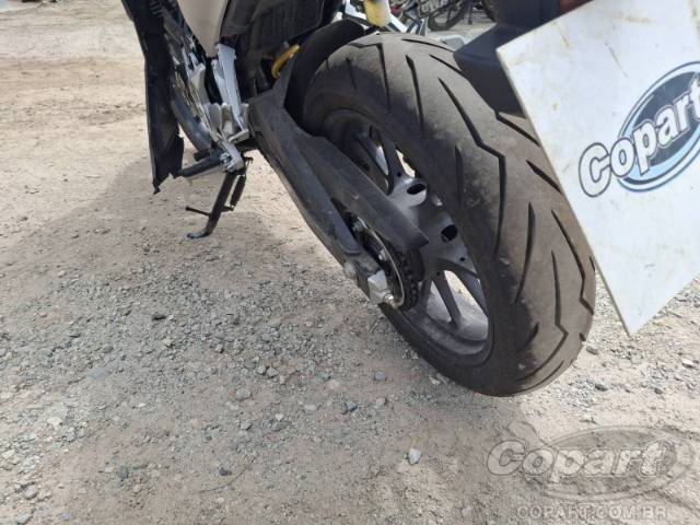 2026 HONDA CB 300F 
