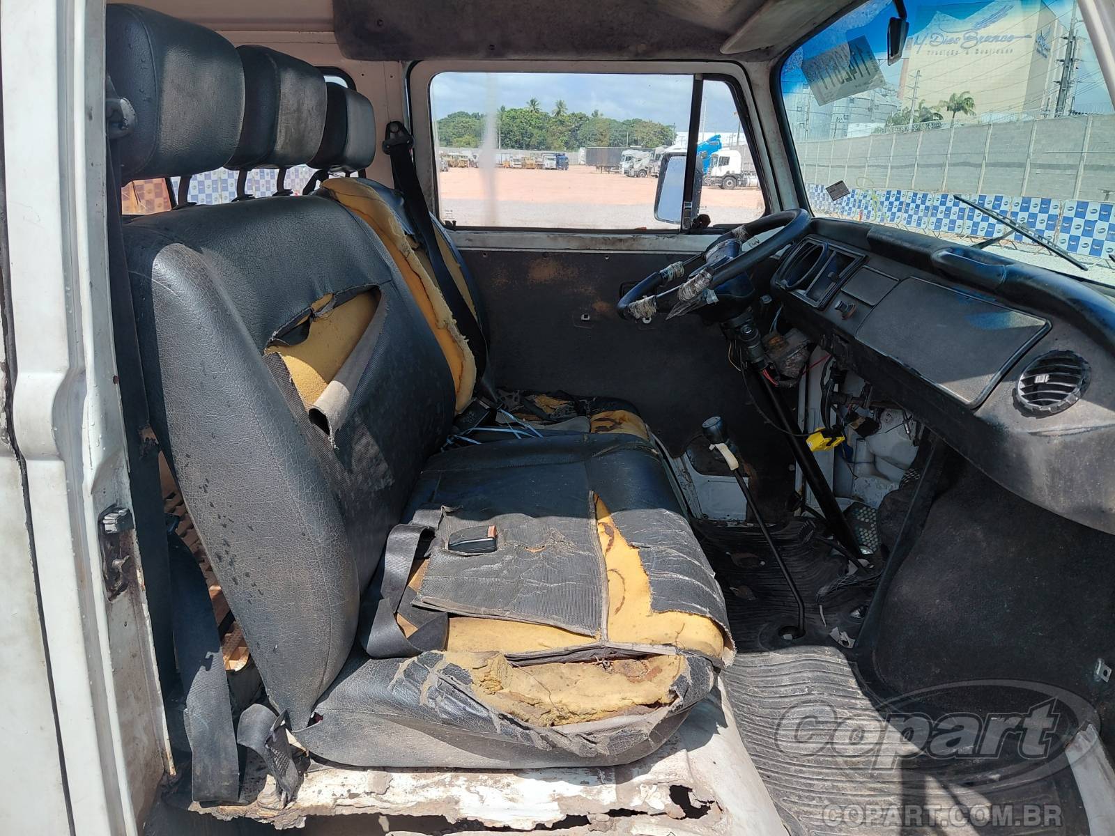 2011 VOLKSWAGEN KOMBI — foto 5 de 12