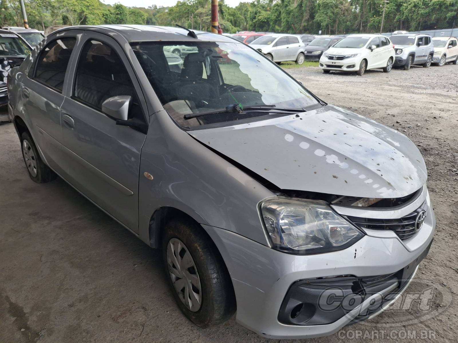 2018 TOYOTA ETIOS SEDA — foto do lote