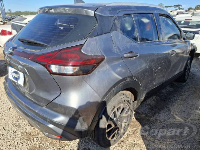 2023 NISSAN KICKS 