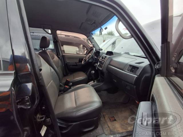 2004 MITSUBISHI PAJERO TR4 