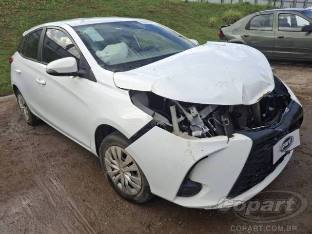 2024 TOYOTA YARIS 