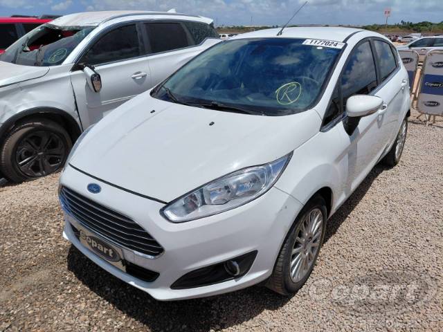 2015 FORD FIESTA 