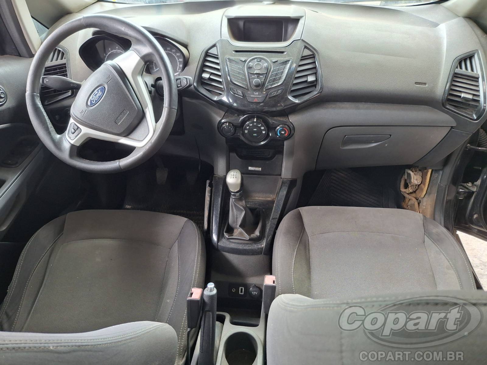 Foto 9 de 10: 2015 FORD ECOSPORT