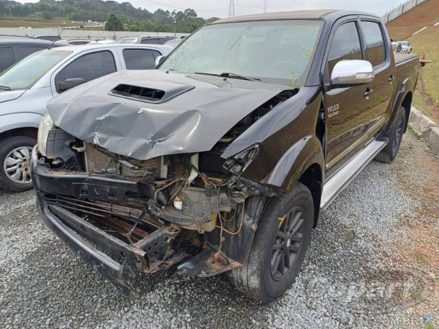 2012 TOYOTA HILUX CD 