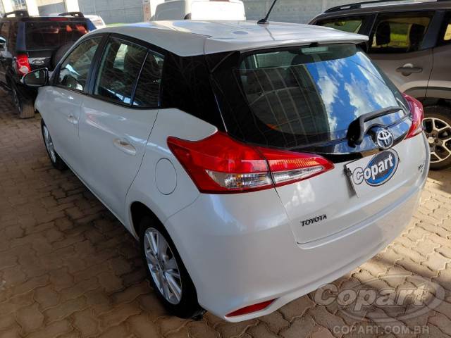 2019 TOYOTA YARIS 