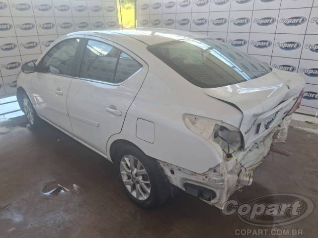 2017 NISSAN VERSA 
