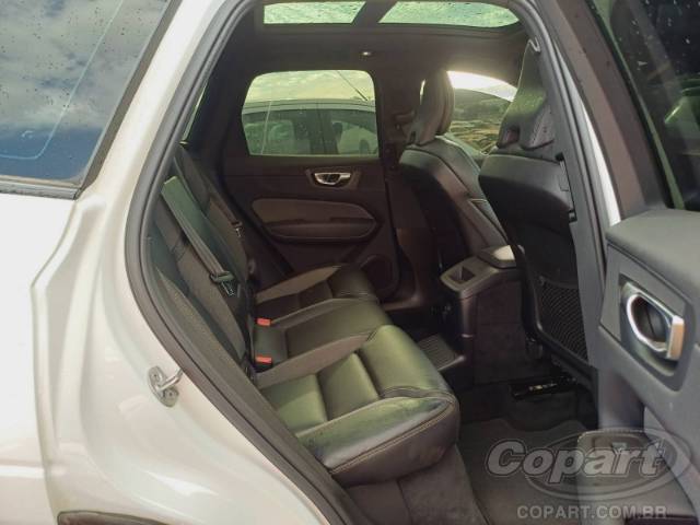 2023 VOLVO XC60 