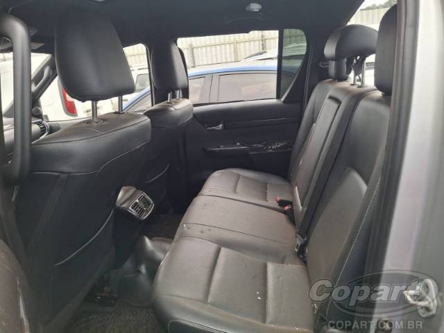 2019 TOYOTA HILUX CD 