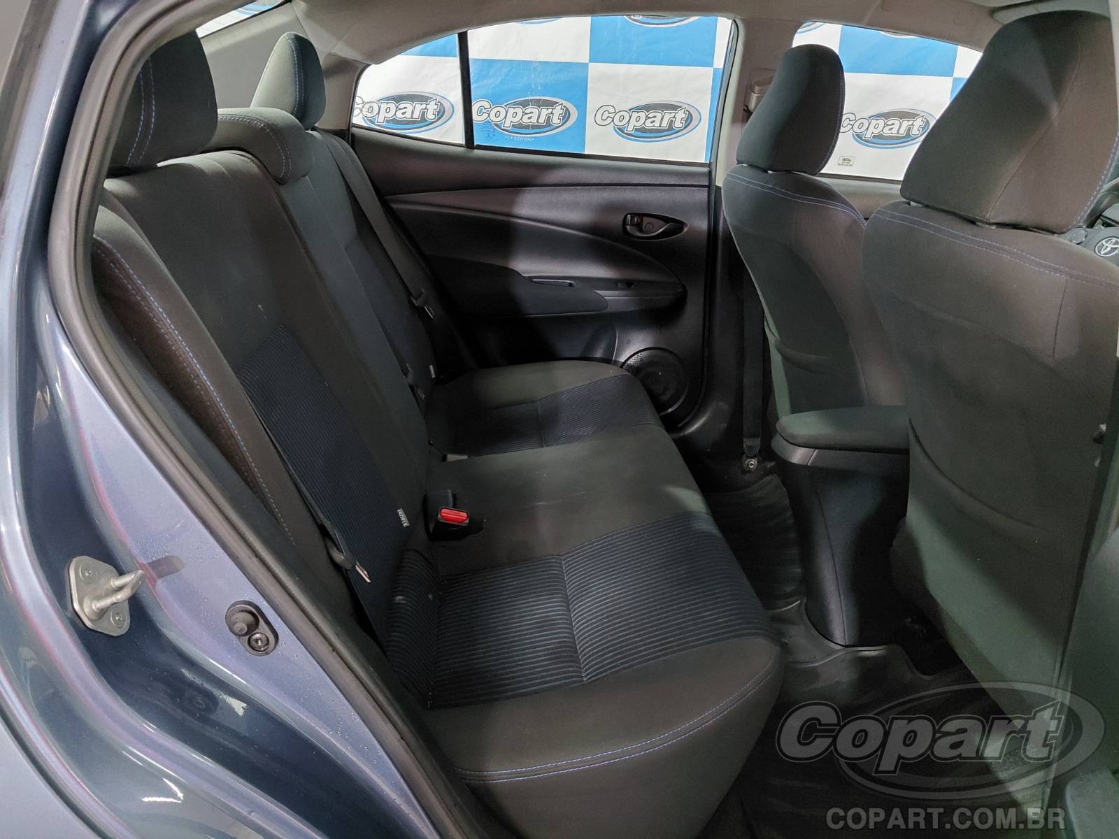 Foto 6 de 10: 2021 TOYOTA YARIS SEDA