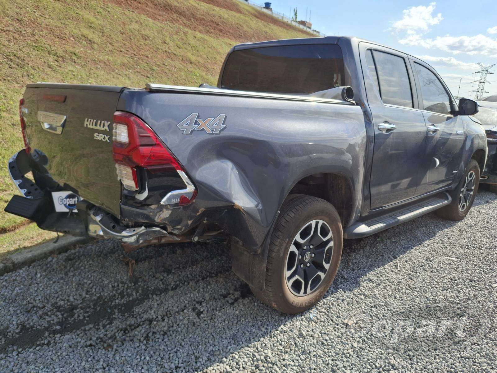 2025 TOYOTA HILUX CD — foto 4 de 12