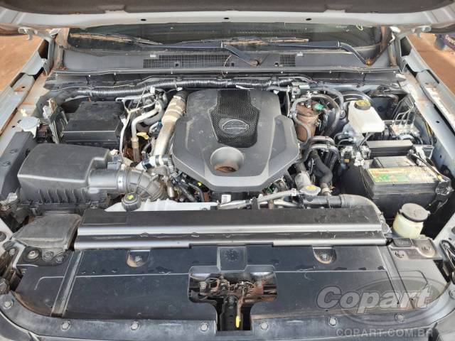 2025 NISSAN FRONTIER CD 