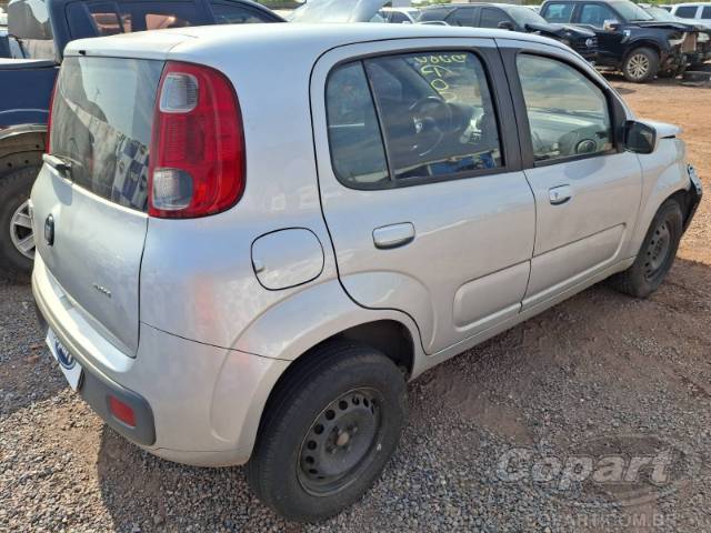 2016 FIAT UNO 