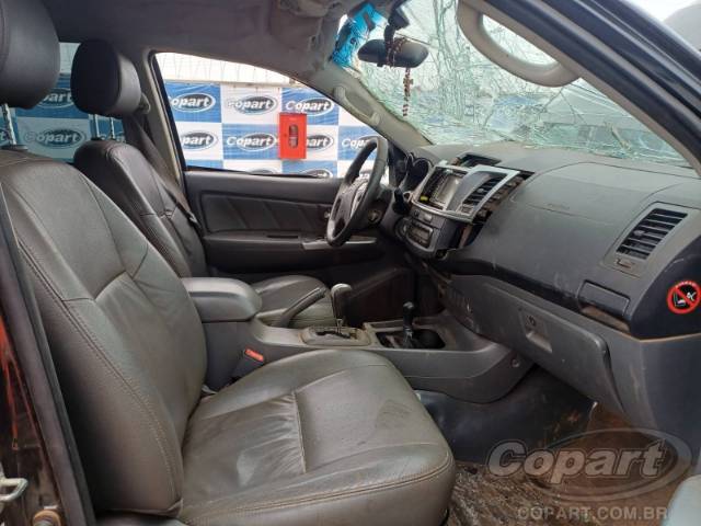2014 TOYOTA HILUX CD 