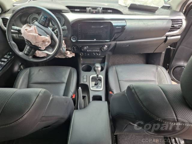 2024 TOYOTA HILUX CD 