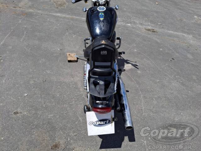 2005 SUZUKI MARAUDER 